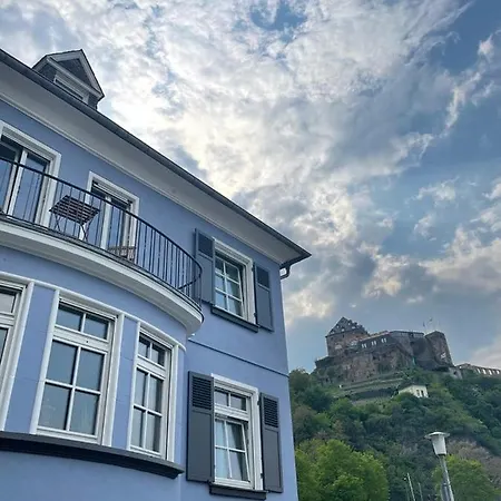 Musikalische Mit Rheinblick Apartment *