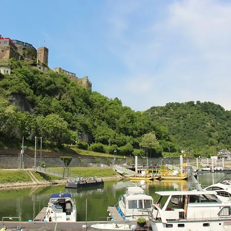 Musikalische Mit Rheinblick Apartment *