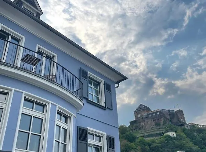 Musikalische Mit Rheinblick Appartement *