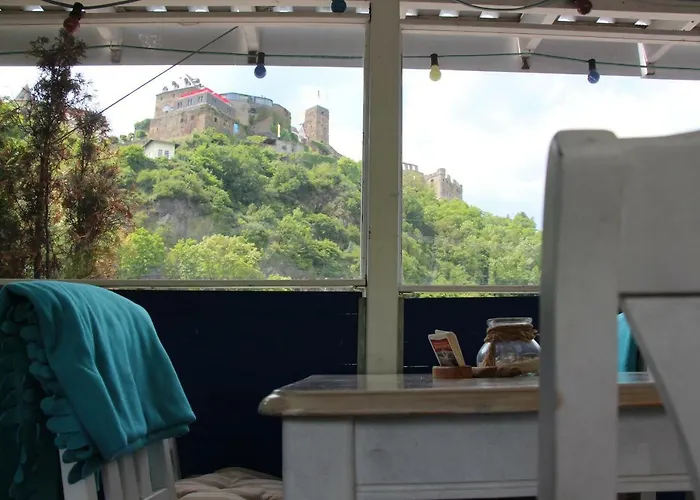 Musikalische Mit Rheinblick